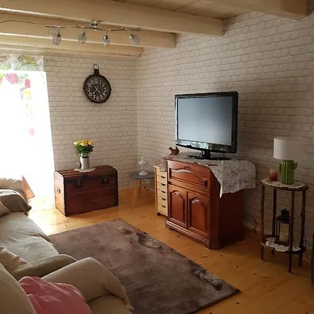 Jolie Maison De Village Calme Et Agreable Holiday home